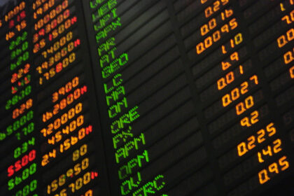 Asian shares decline amid U.S. trade curbs
