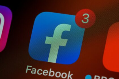 Facebook Poke Feature Makes Unexpected Comeback