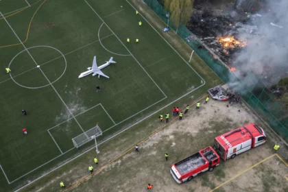 mexico jet crash ten killed